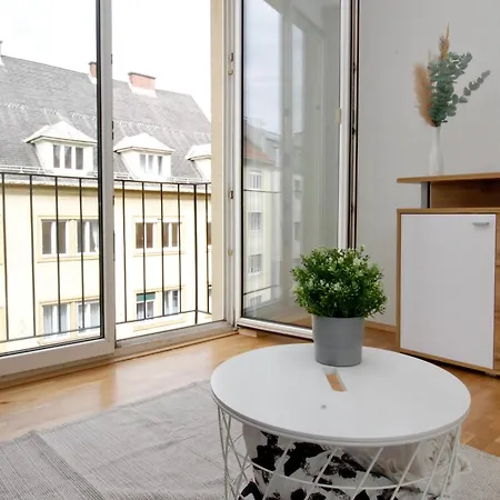 Flataid Annenstrasse Bahnhof * Graz