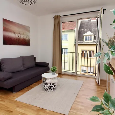 Flataid Annenstrasse Bahnhof * Graz